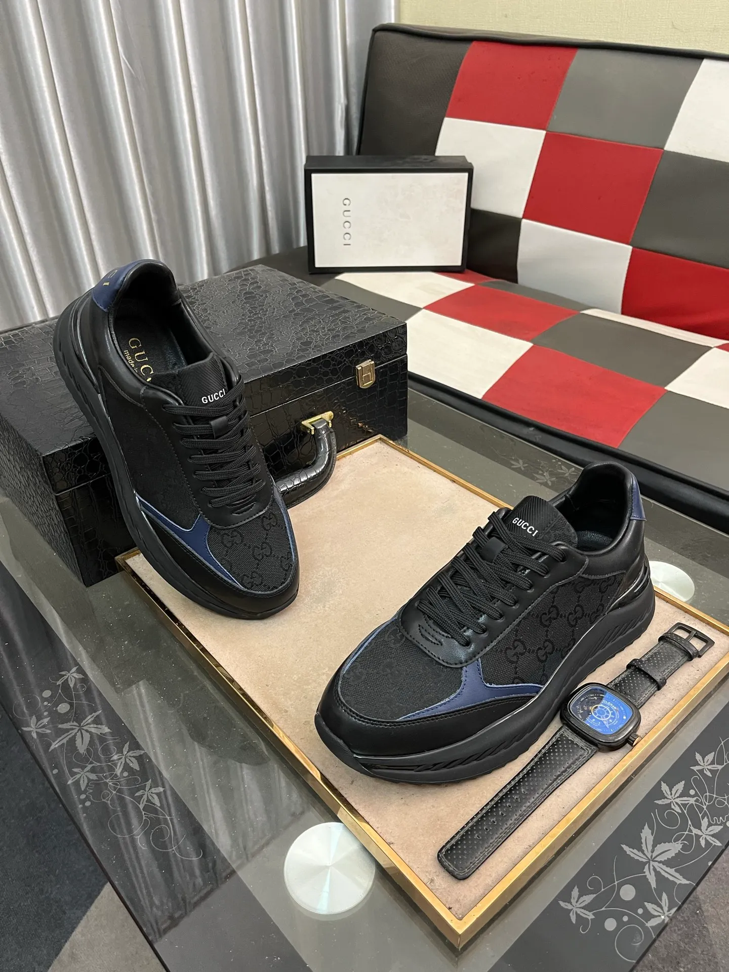 Men's shoes 💰458⌚️⌚️[GUCCI] The latest trendy men's casual shoes, the fabric is made of embossed cowhide imported from Italy, comfortable sheepskin lining + feet, the original outsole is wear-resistant and non-slip, high-level version, size: 38-444️⃣Colors available